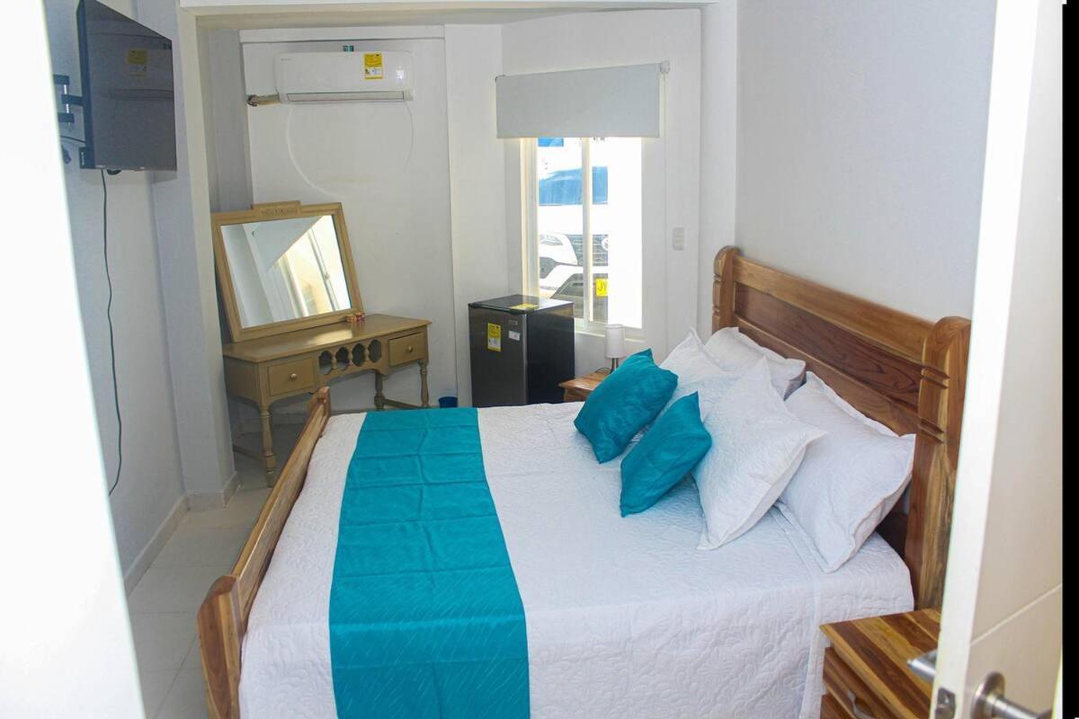 Ledymar Hotel *