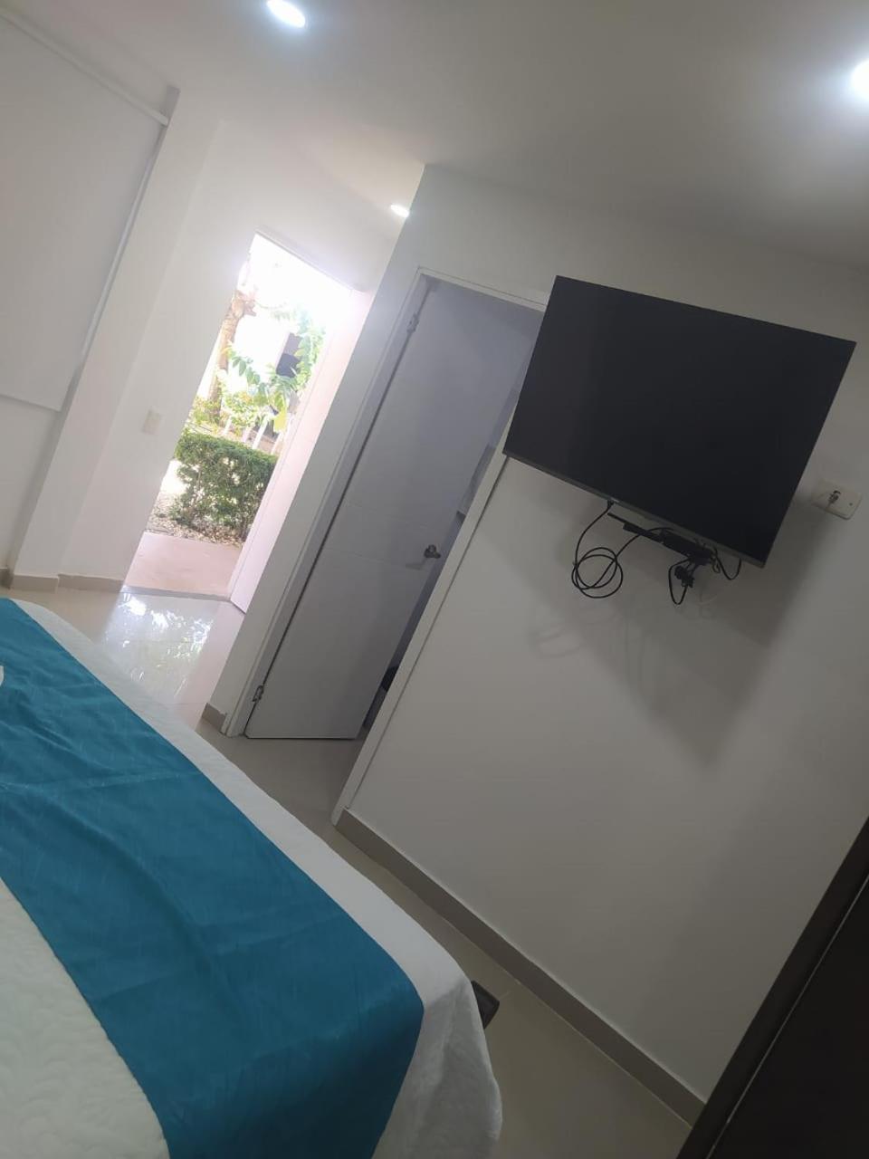 Ledymar Hotel